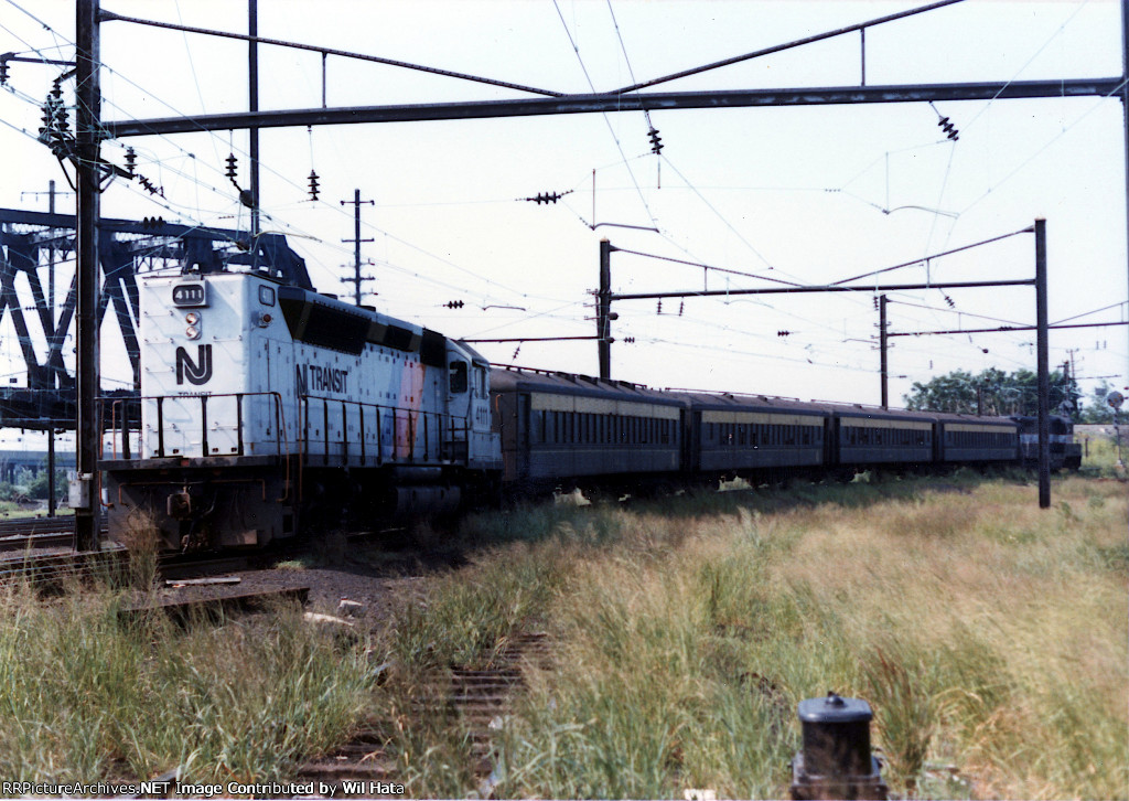 NJT GP40P 4111